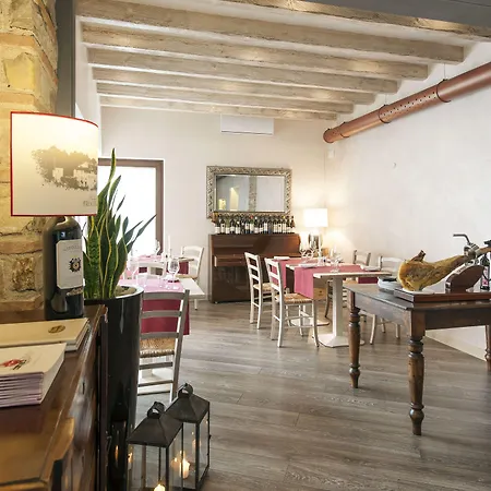 Noce Pensionat 4*